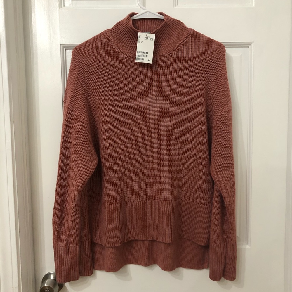 H&M BRAND NEW sweater